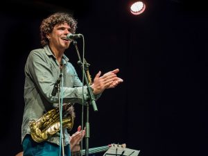 Antonio Lizana en concierto