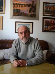 Juan Poblador en su casa