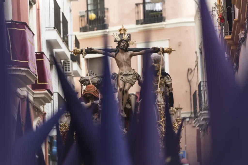 Semana santa y sus elementos característicos